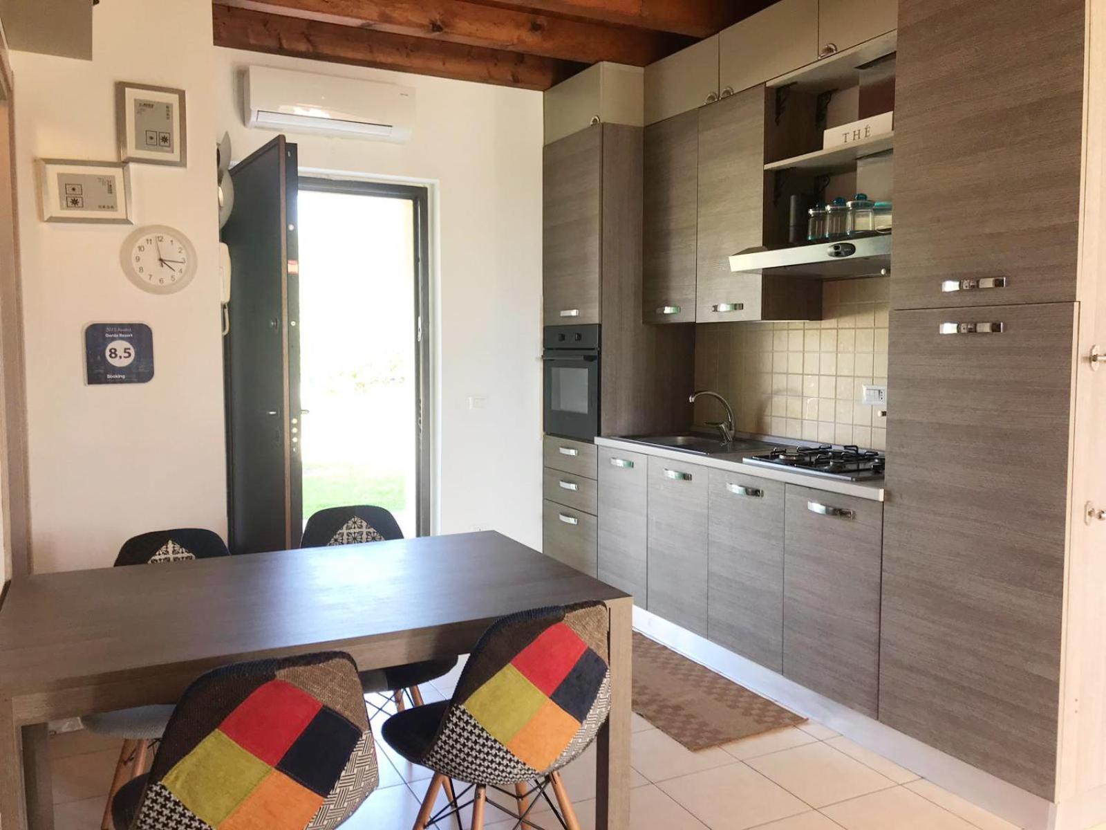 The Flowers - Apartments With Private Garden In Residence With Pool Manerba del Garda Exterior foto